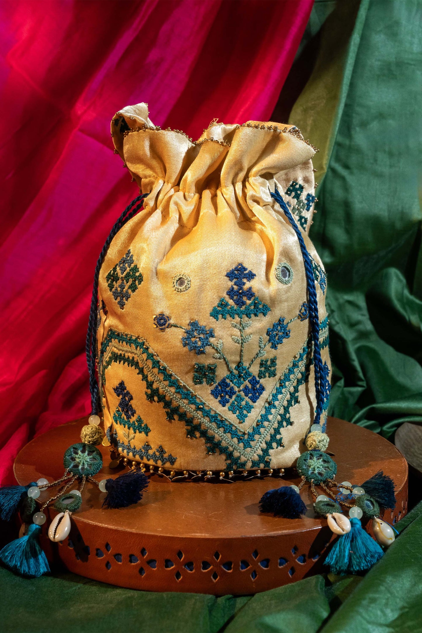 Ivory Rabari Wave Potli