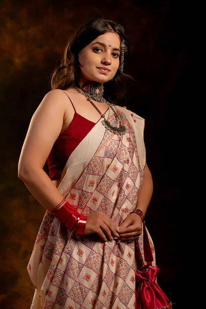 Handwoven White Satin Silk Saree With Dharwadi Motifs