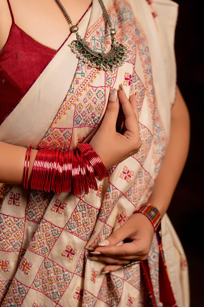 Handwoven White Satin Silk Saree With Dharwadi Motifs