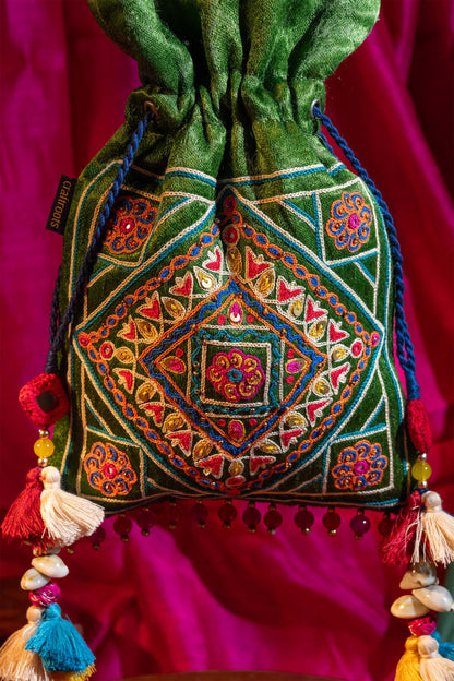 Green Kutchi Aahir Squre Potli