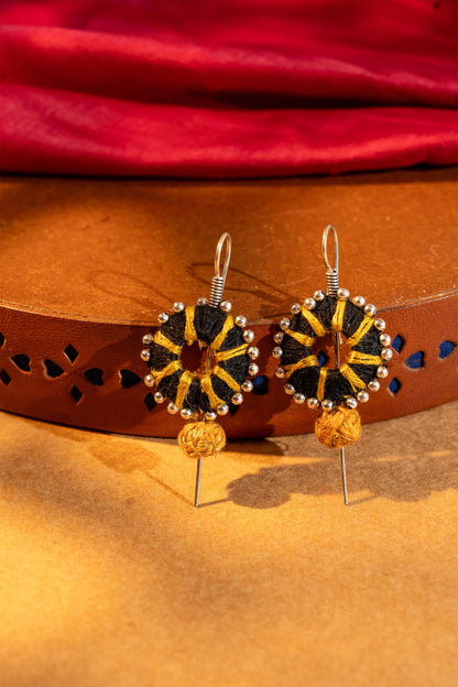 Black Sun Earcuff
