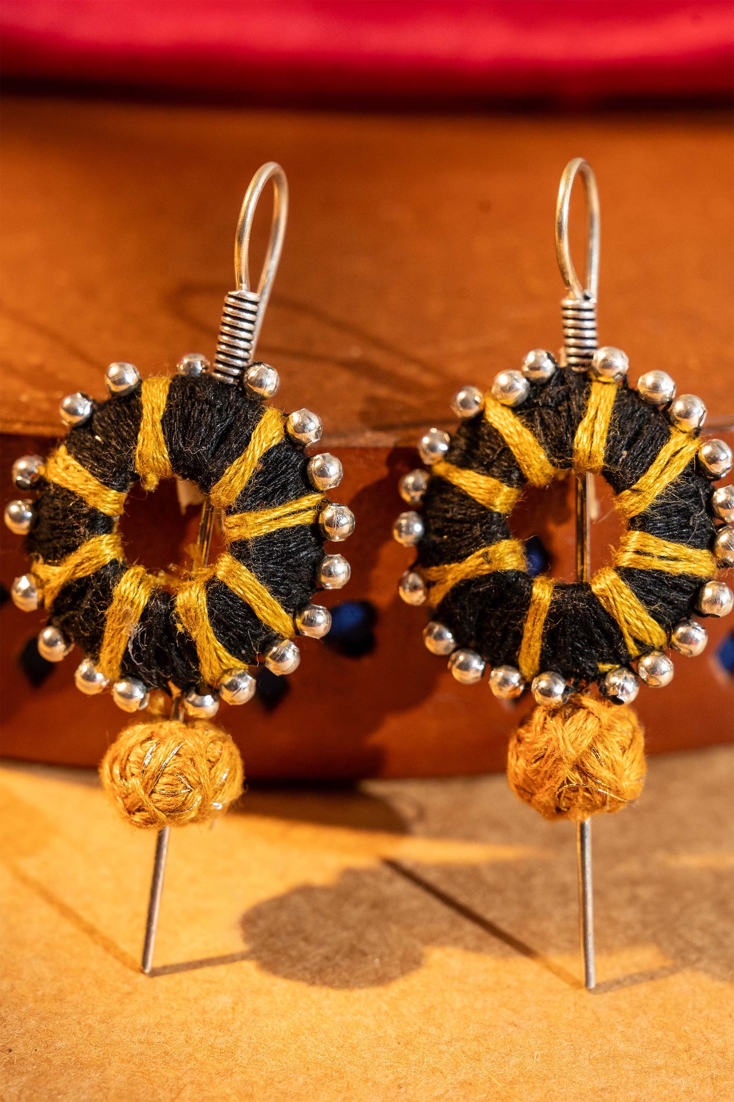 Black Sun Earcuff