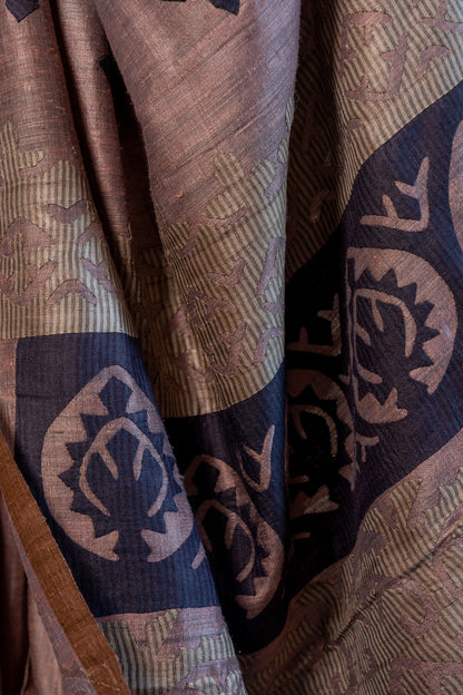 Handcrafted Lavender Tussar Silk Saree – Artisanal Appliqué Elegance