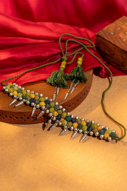 Green Thread Ball Leaf Choker
