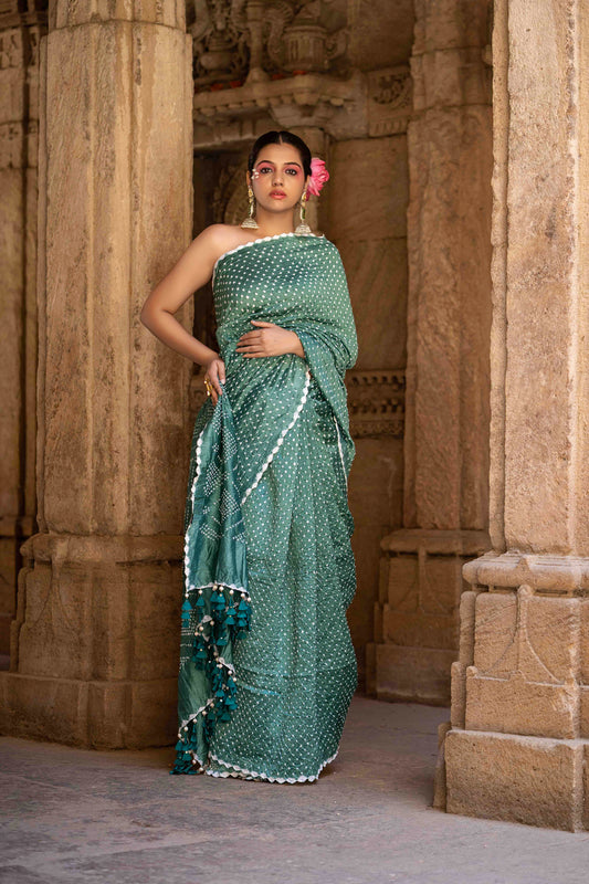Bandhej Rama Green Saree