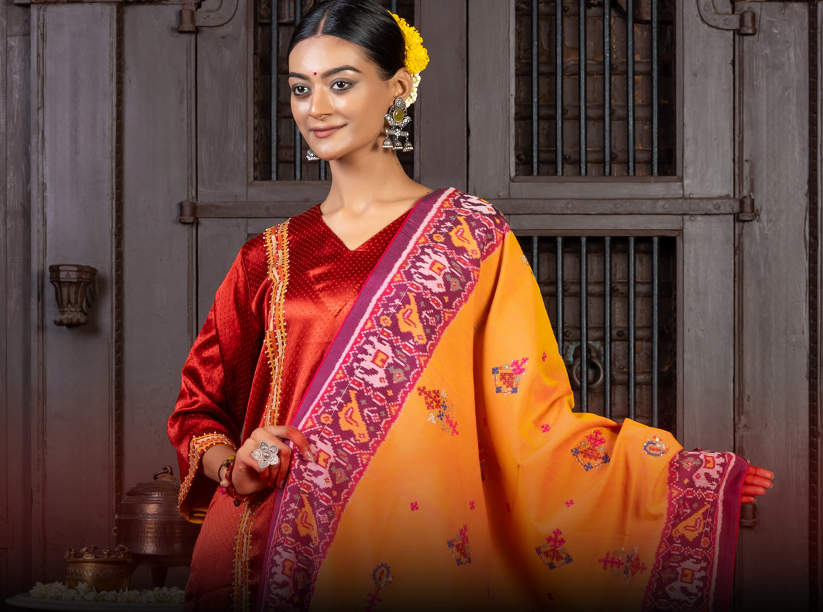 WEAVING GRANDEUR